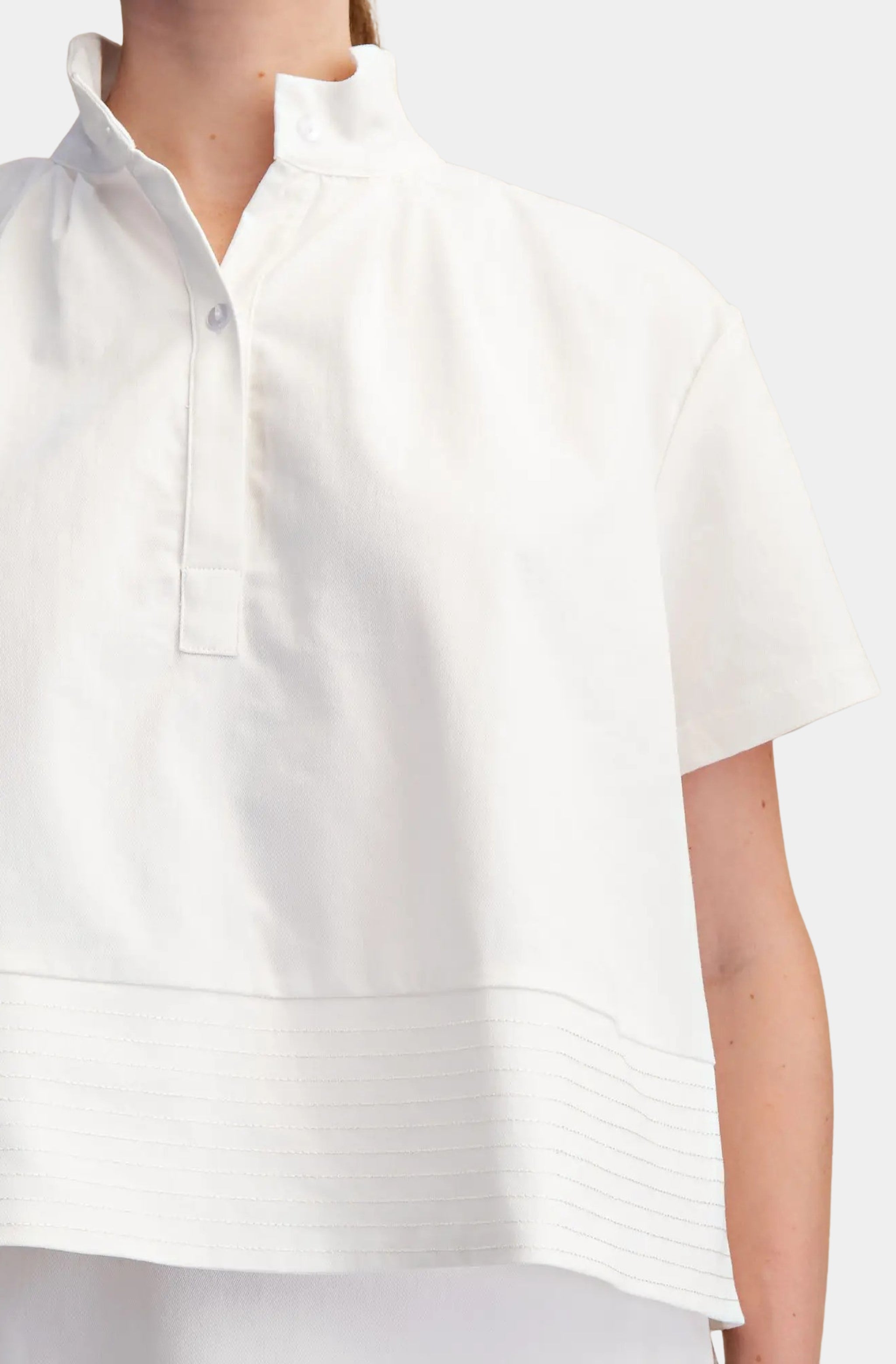 Raelis Top